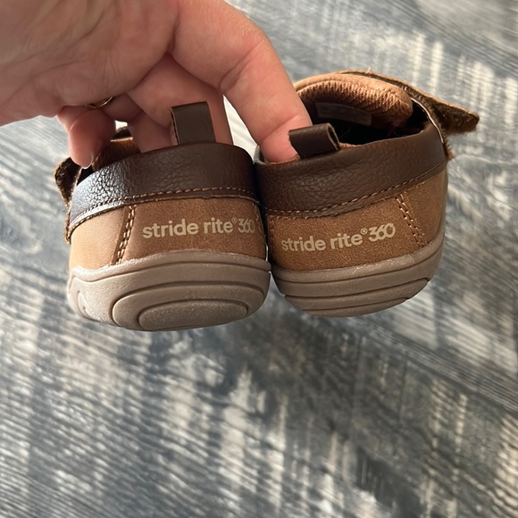 Stride Rite boy shoes Hampton size 5 baby boy brown color gently used - Picture 3 of 8